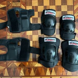 Wipeout Dry Erase Kids Pad Set with Knee Pads, Elbow Pads, and Wristguards